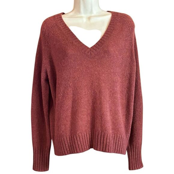 360 Cashmere 109% Cashmere V Neck Sweater NWOT Size XS - Picture 1 of 4